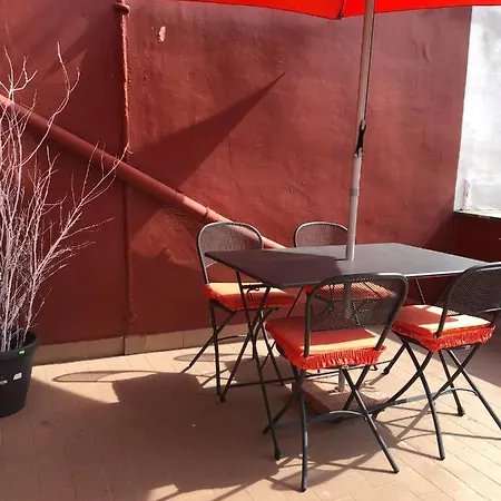 La Petit Maison Elena Апартаменты *